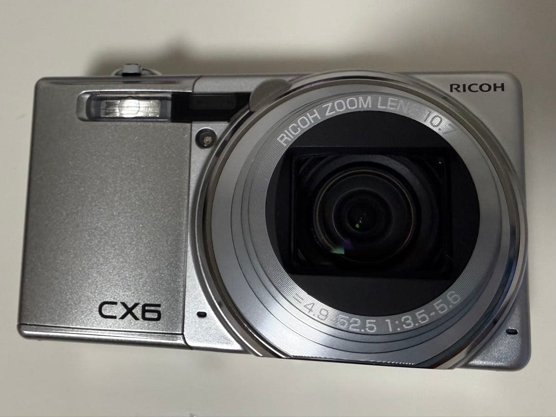 美品 RICOH CX6 コンパクトデジタルカメラ