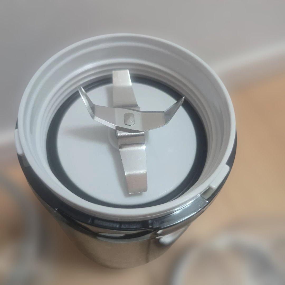 iwatani クラッシュミルサーSP 本体と付属品