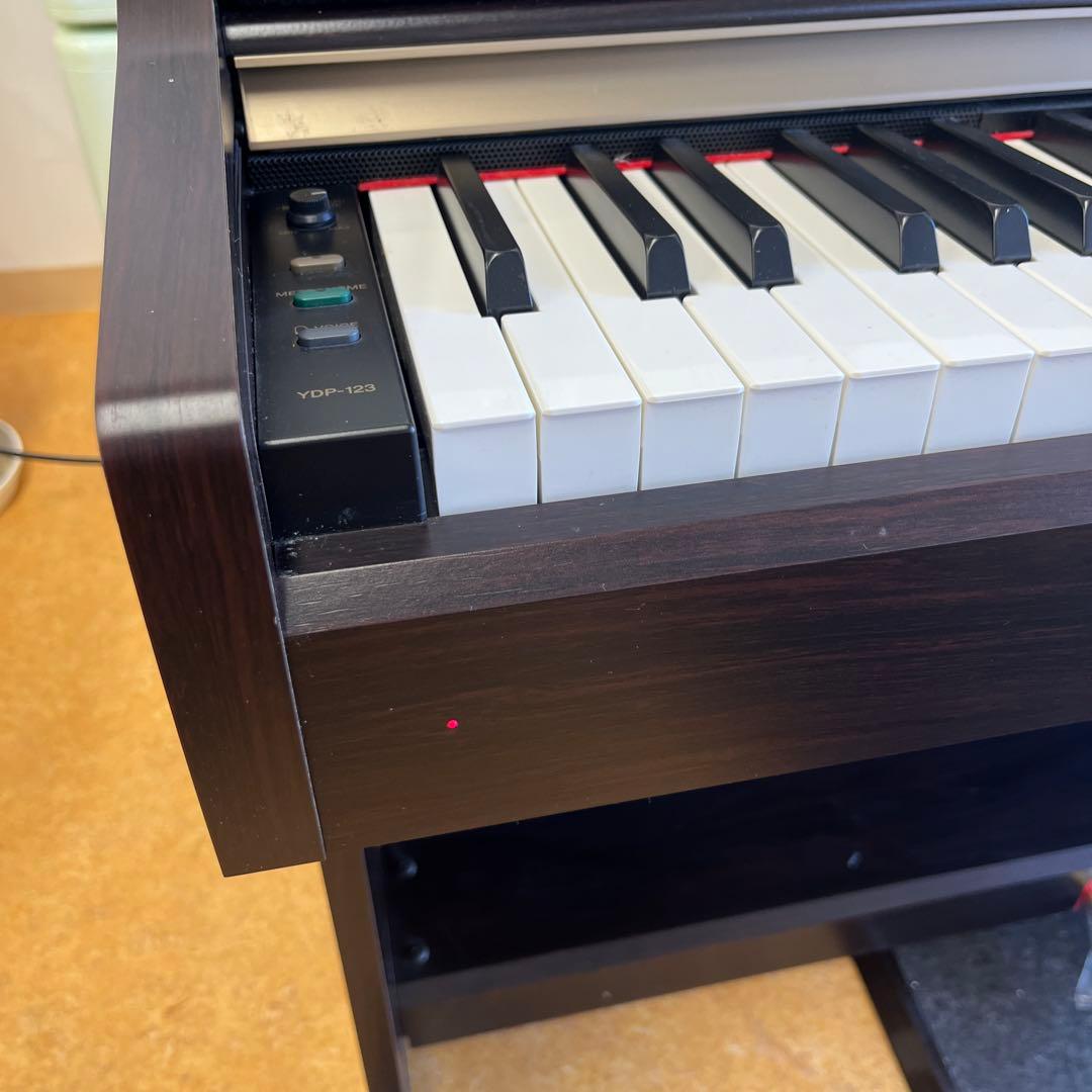 YAMAHA 電子ピアノ　YDP-123