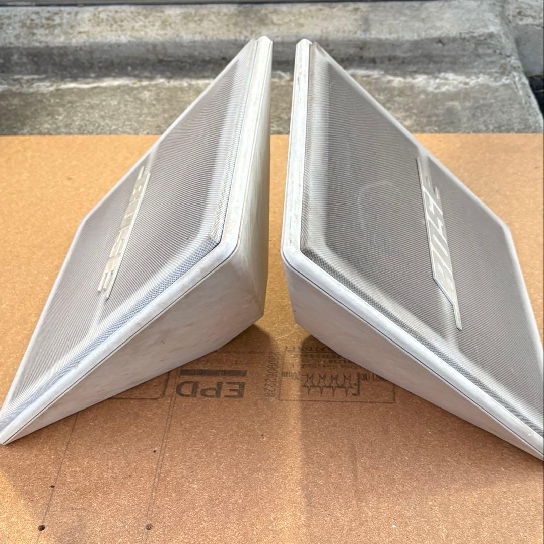 BOSEスピーカー　model111PYW2個セット