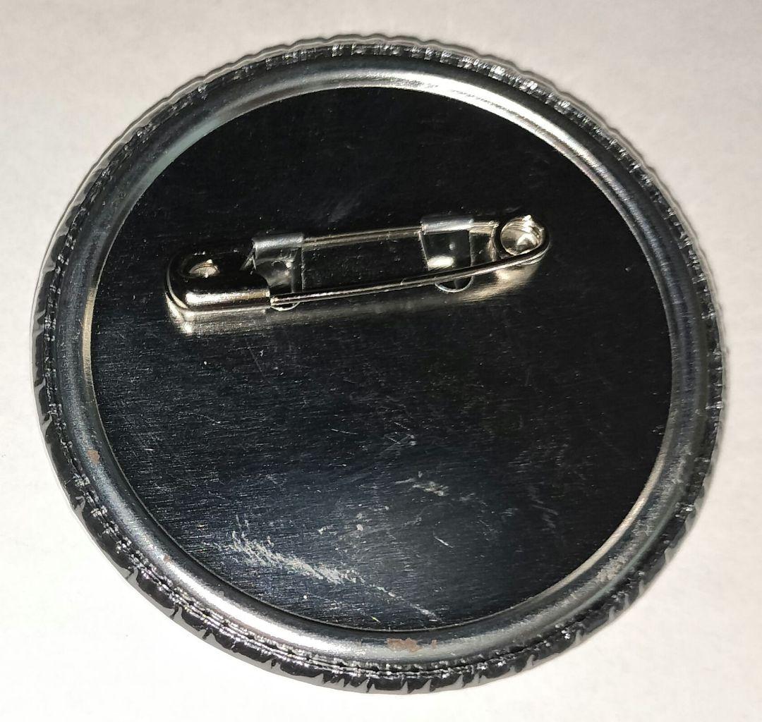 NARUTO 万華鏡写輪眼 イタチ 缶バッジ J-WORLD イタチ真伝篇