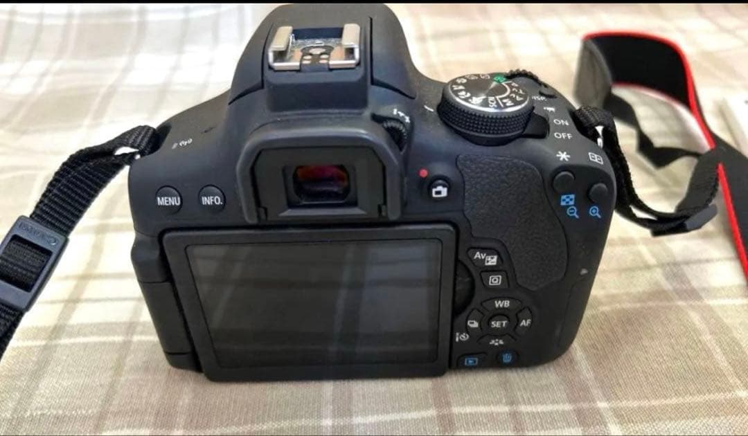 Canon X8i デジタル一眼レフカメラ セット品