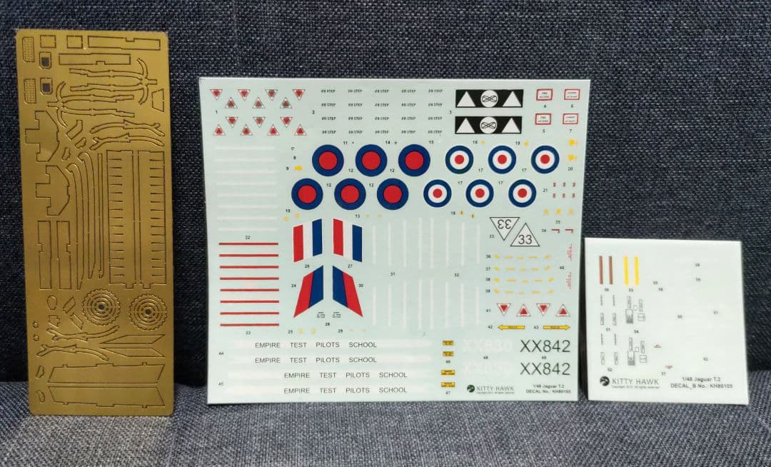 キティホーク 1/48 スペキャット ジャギュア T.2 / T.4 プラモデル