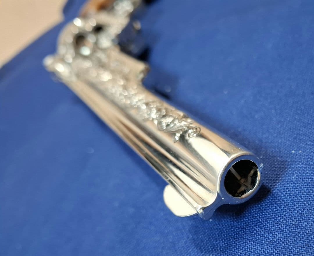 Wyatt Earp 44 Revolver エングレービング装飾　観賞用