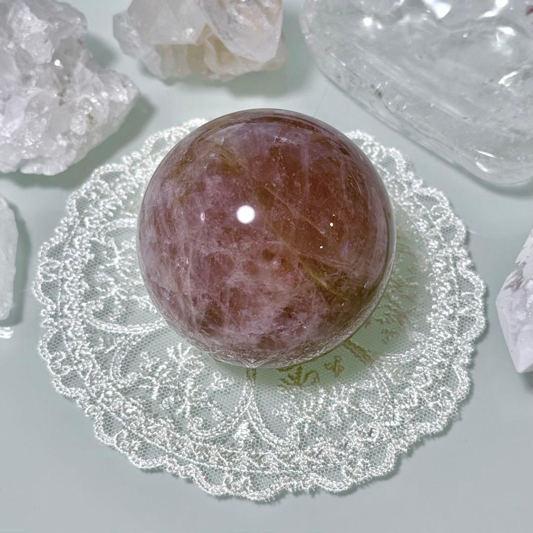 ラベンダーローズクォーツ　ゴールデンヒーラー　スフィア　マダガスカル産　天然石