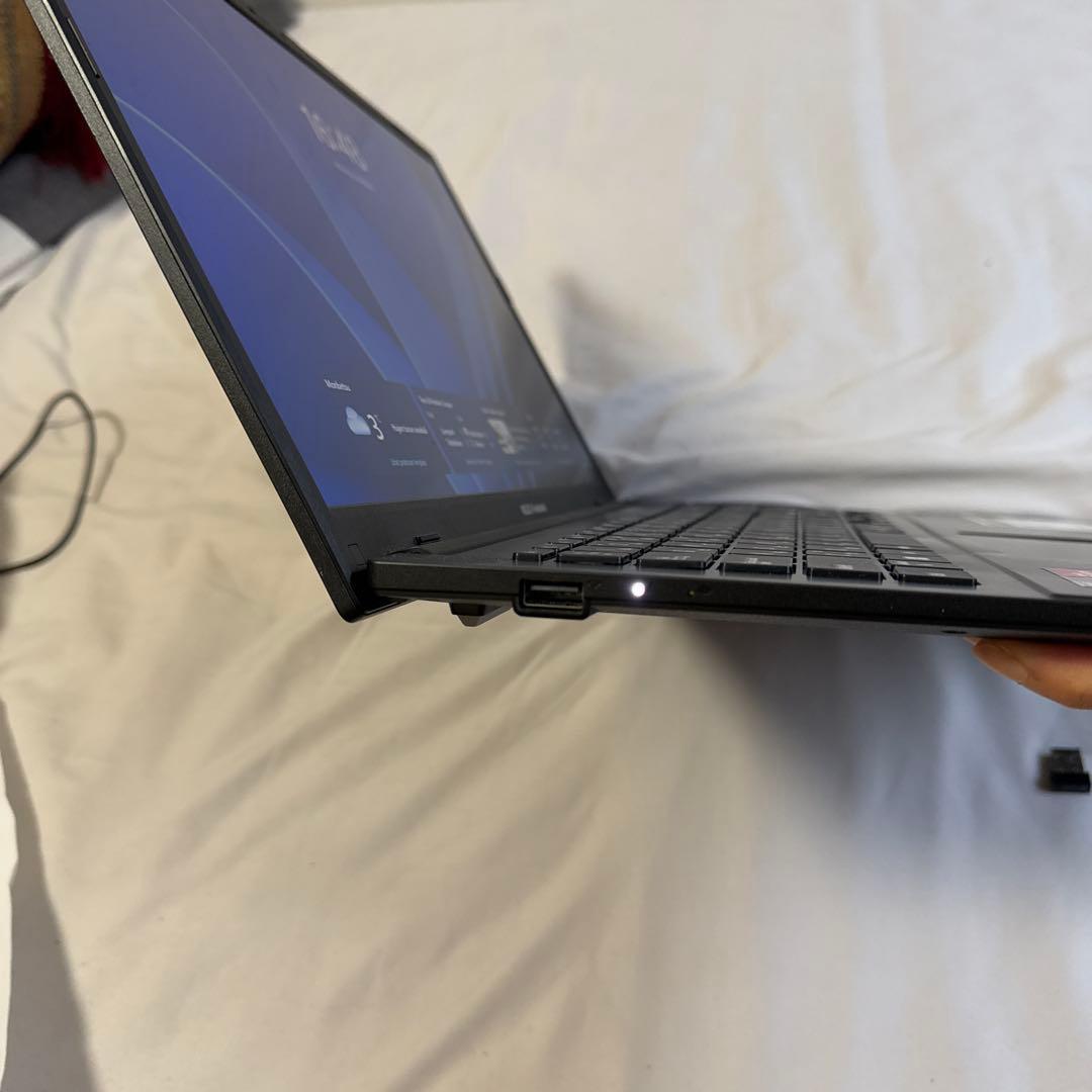 ASUS Vivobook Go 15（E1504F) 15.6インチ ブラック