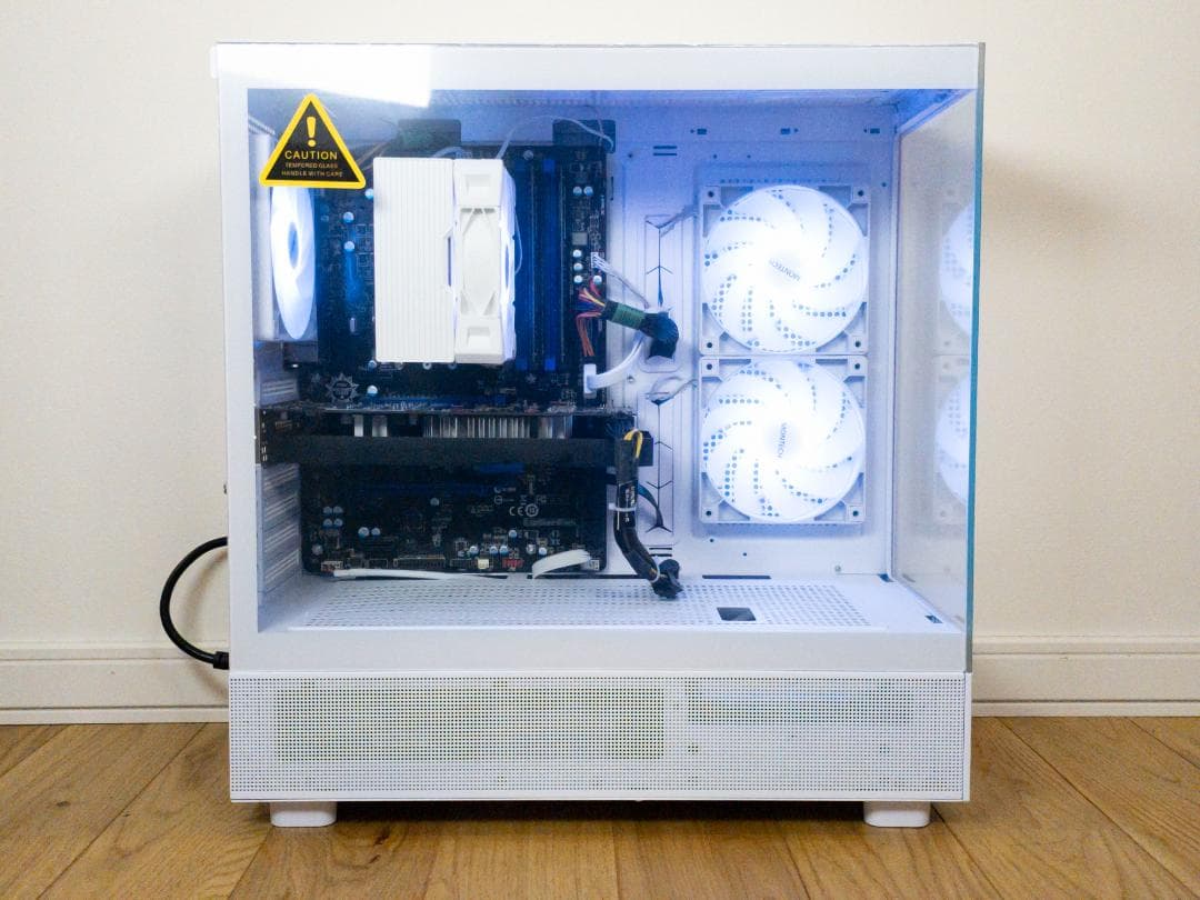 白ゲーミングPC GTX1060 / i7-4790 / SSD 480GB