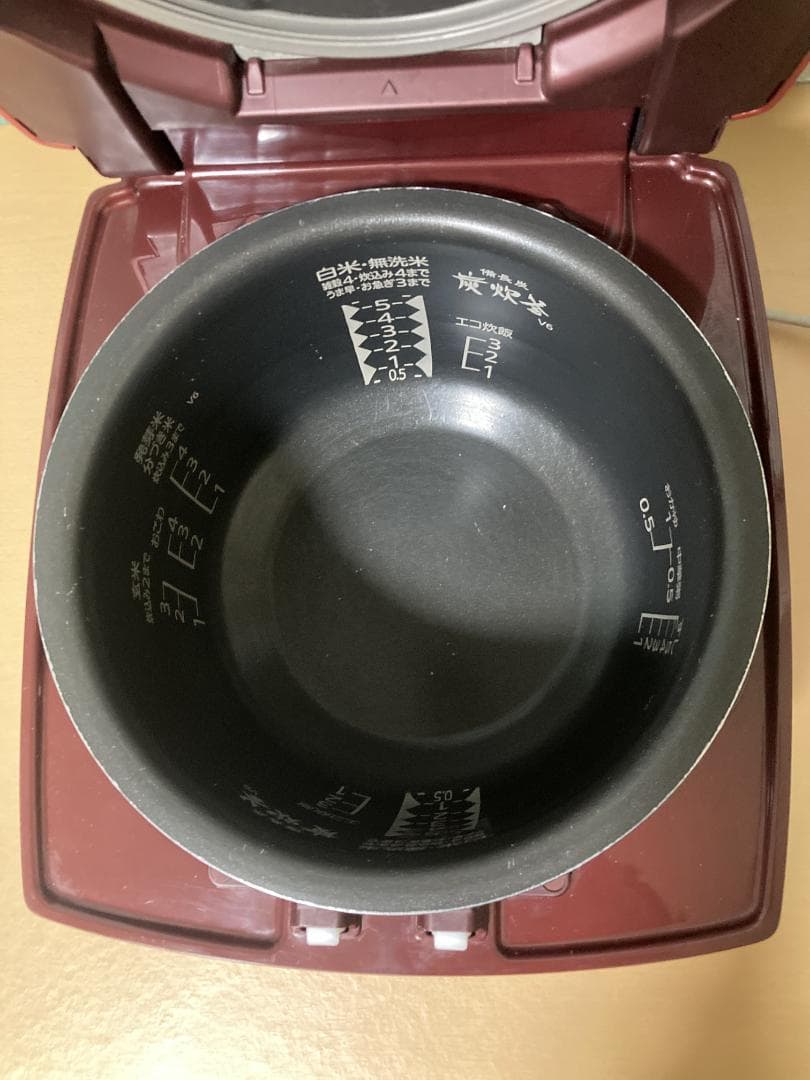 ★★★三菱ーIH炊飯器炭炊釜　NJ-VX106-形★★