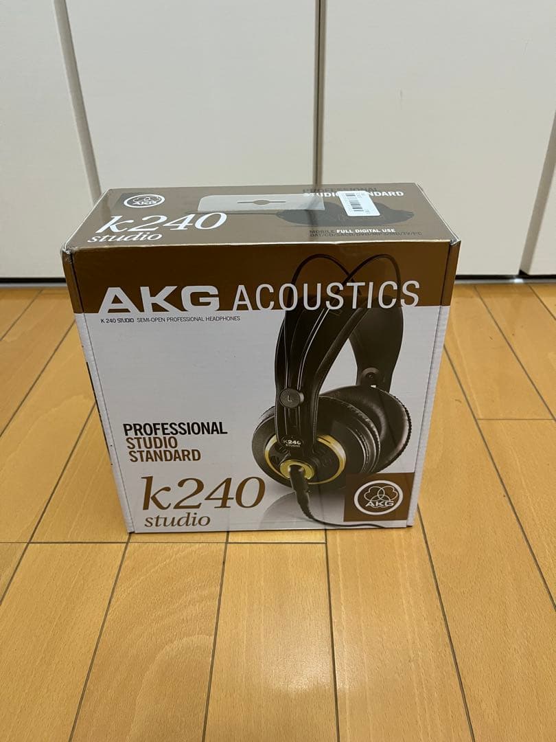 AKG K240 studio ヘッドホン(新品未開封・シュリンクラップ付き)