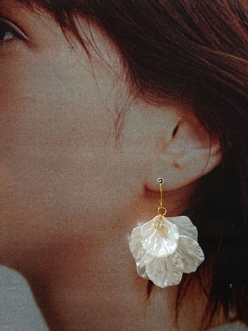 ≪136≫ビーズピアス 400円