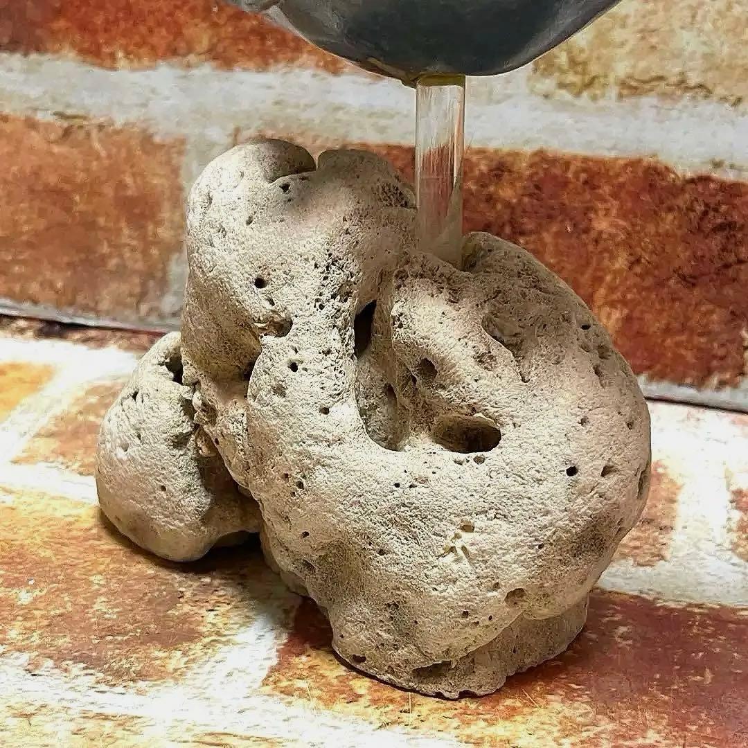 ハワイマウイ島クジラ置物