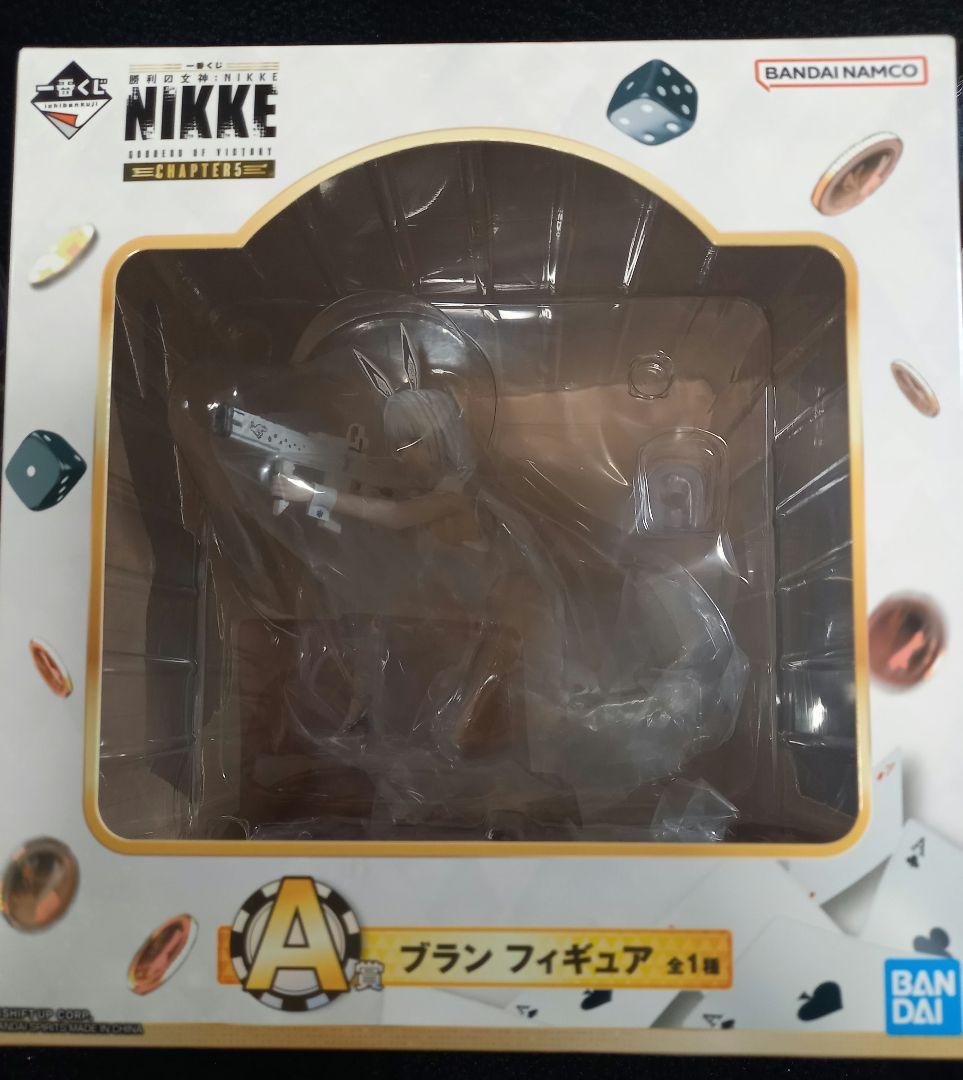 勝利の女神 NIKKE 一番くじ A賞 ブラン フィギュア 、プレイマット