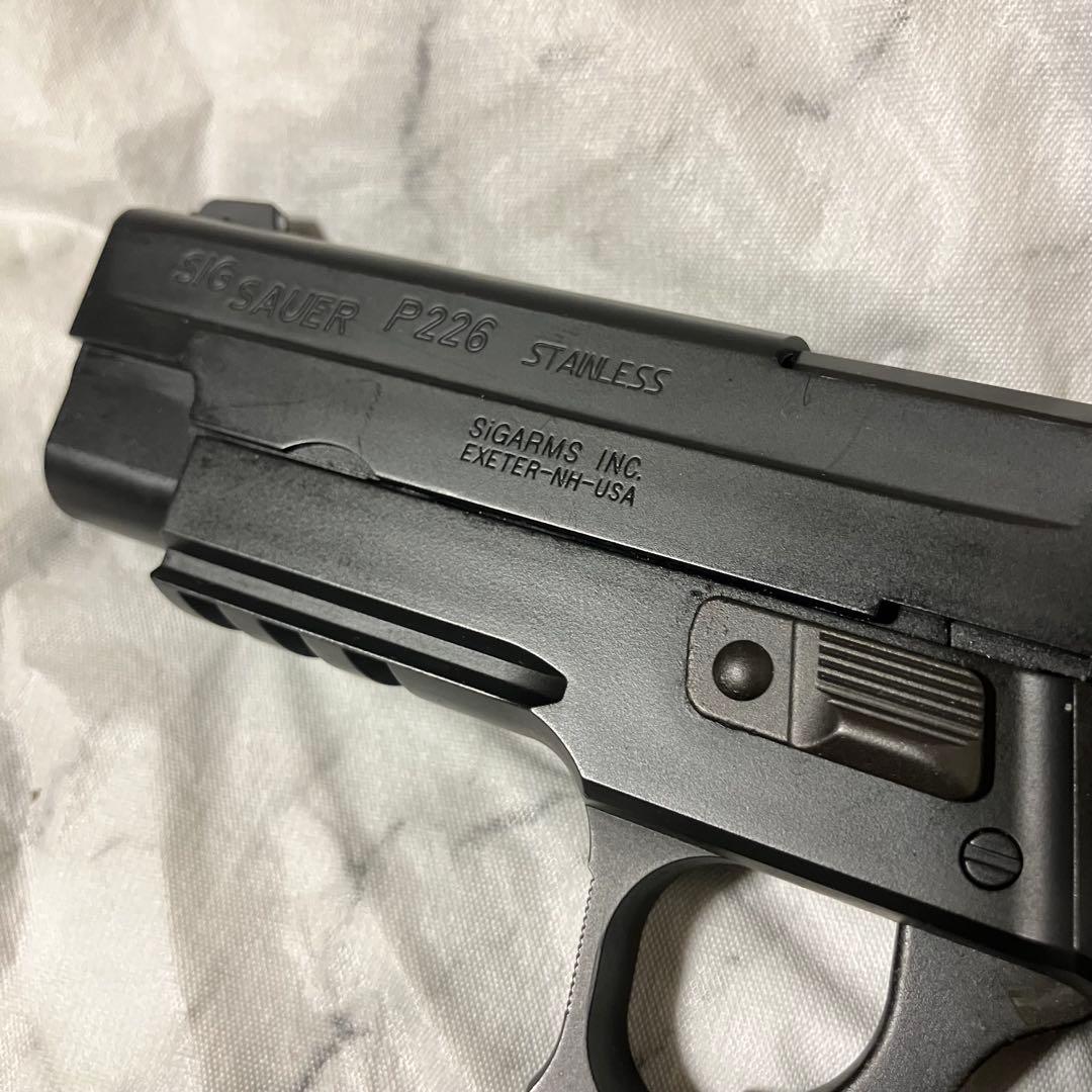 東京マルイ　シグ　ザウエル　P226 レイル