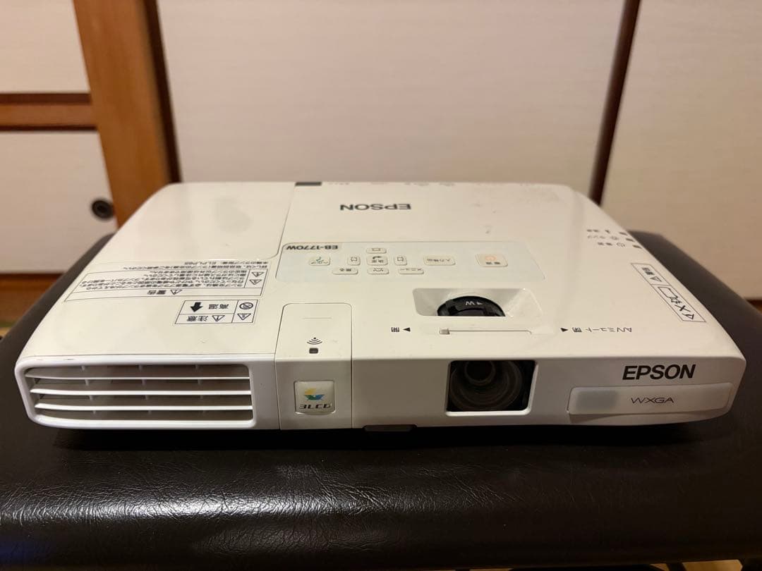 EPSON EB-1770W プロジェクター本体