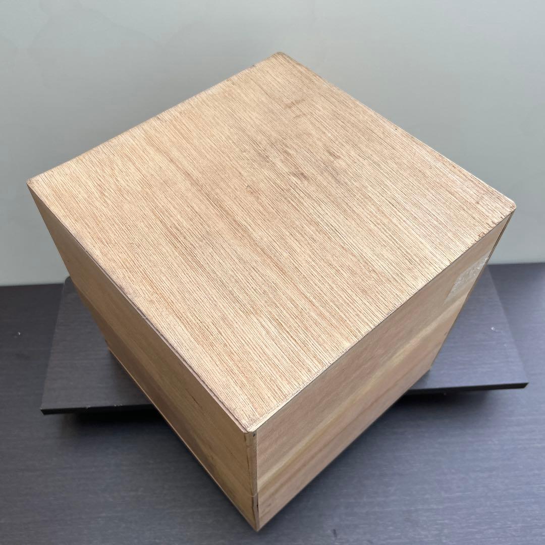 竹と桜の絵柄 陶器の壺