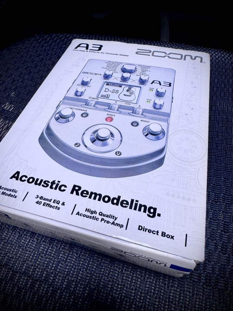 ZOOM A3 アコースティック用プリアンプ＆マルチエフェクター 美品 箱・説付