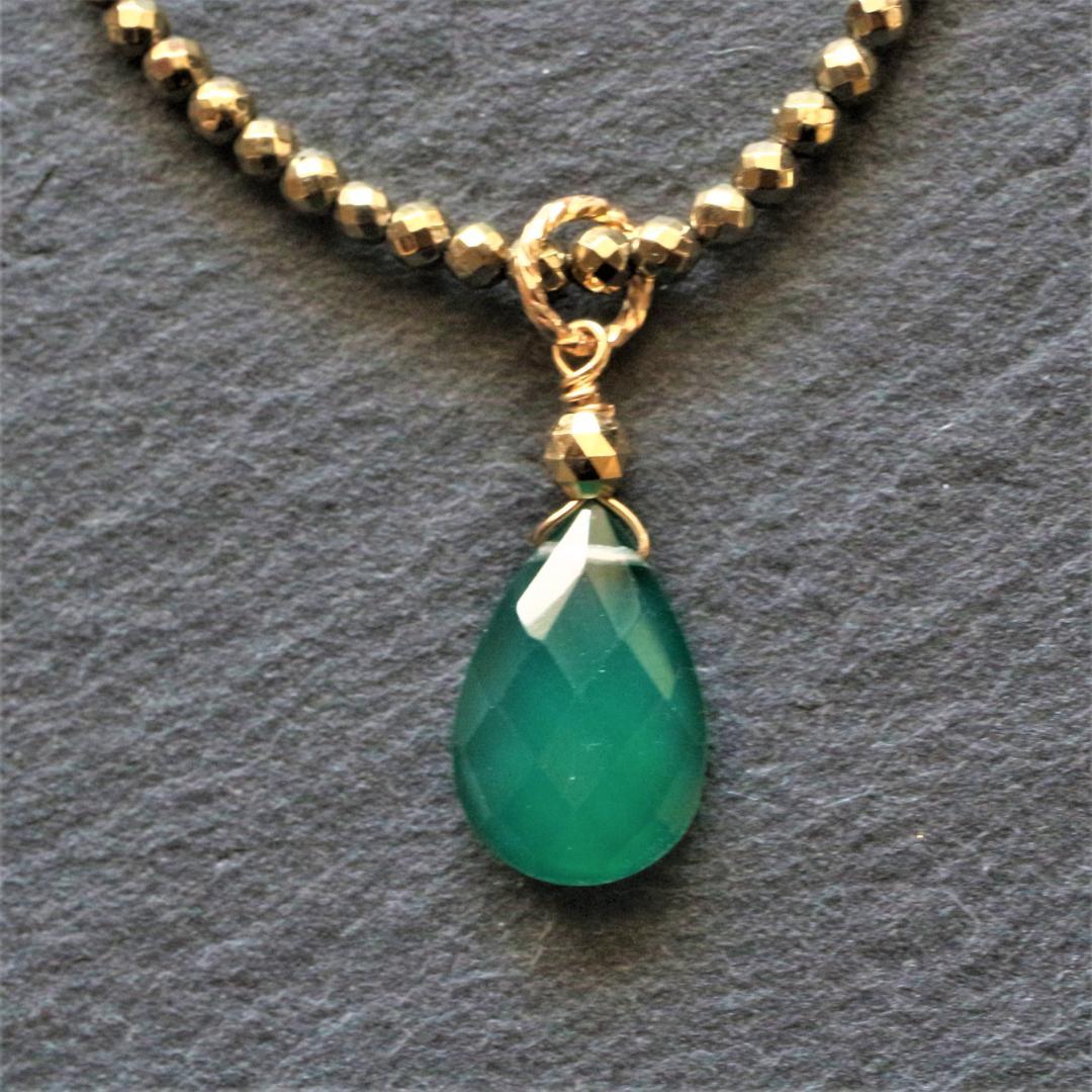 グリーンオニキスダブレットと極小淡水パールポテトの6通りネックレス