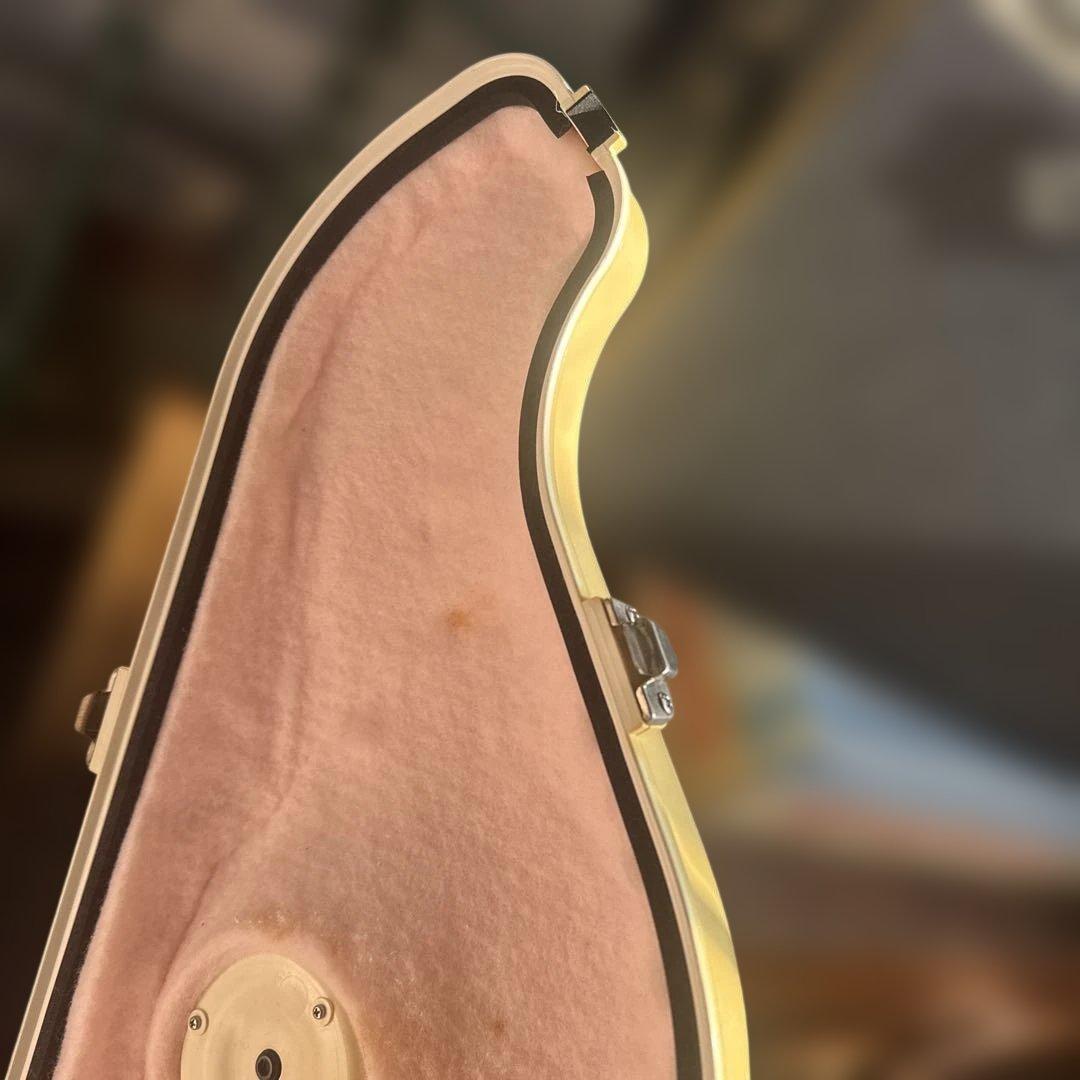 ジャンク　BEST BRASS クリーム色 e-Sax イーサックス　消音器