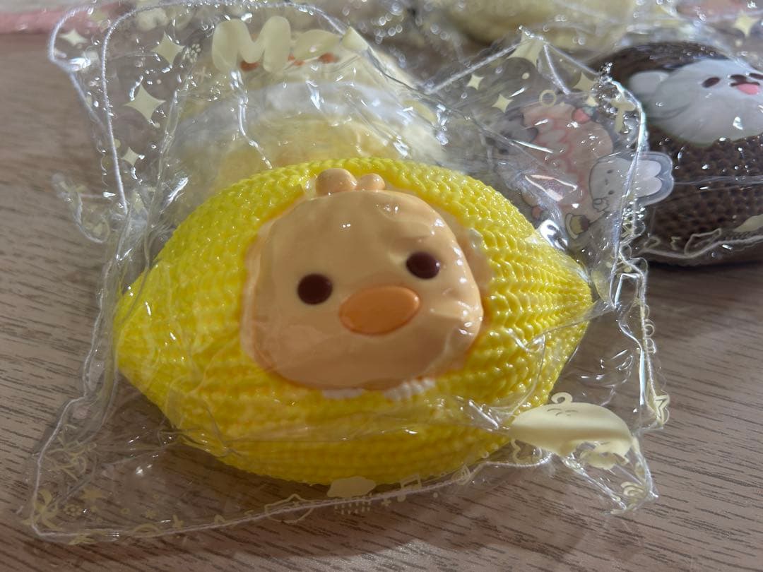 MOMOスクイーズまとめ売り