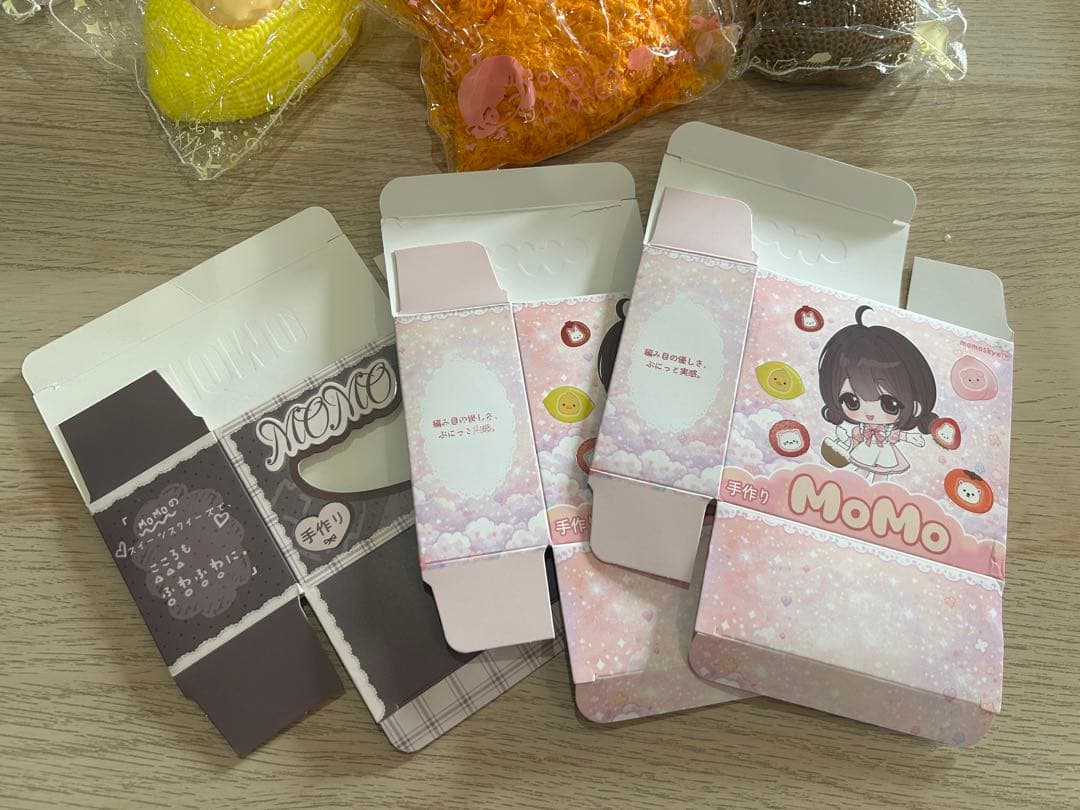 MOMOスクイーズまとめ売り