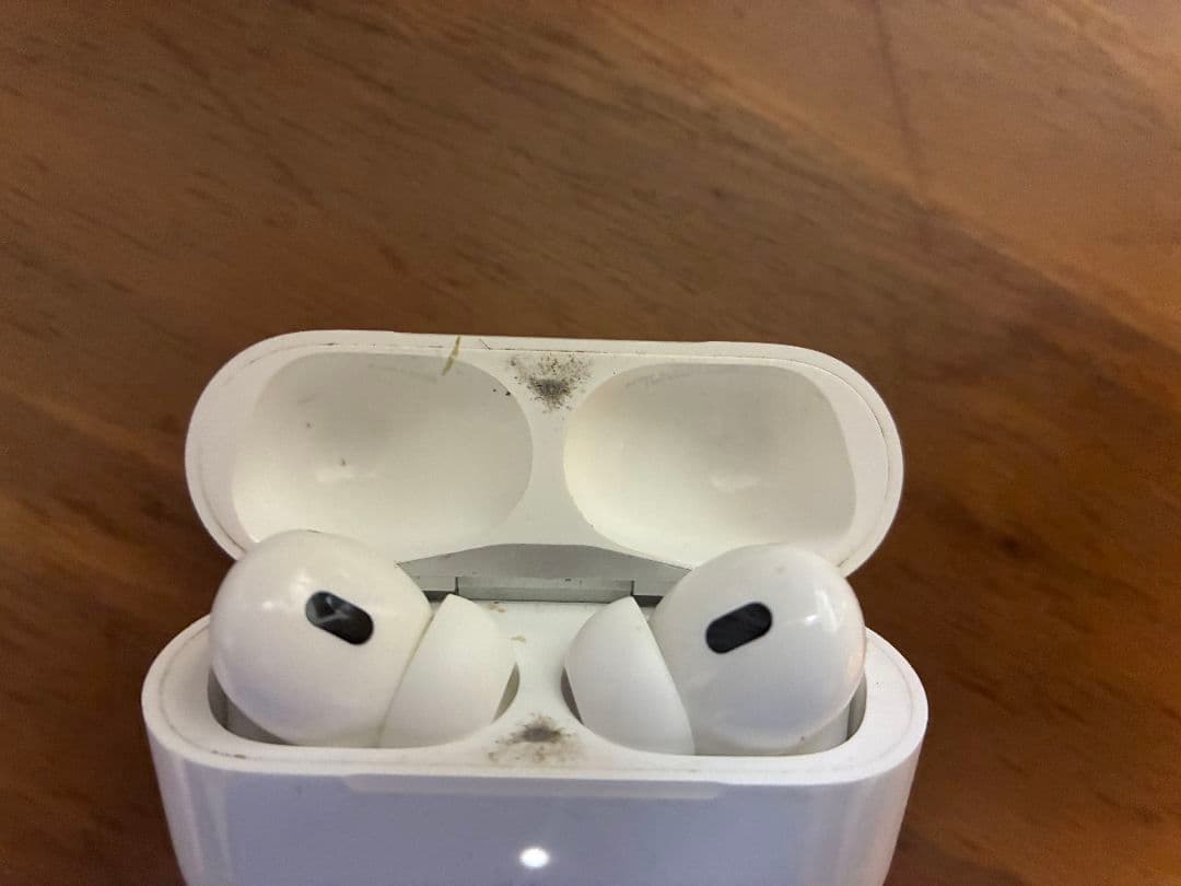 AirPods　Pro 第2世代 本体 充電ケース付き