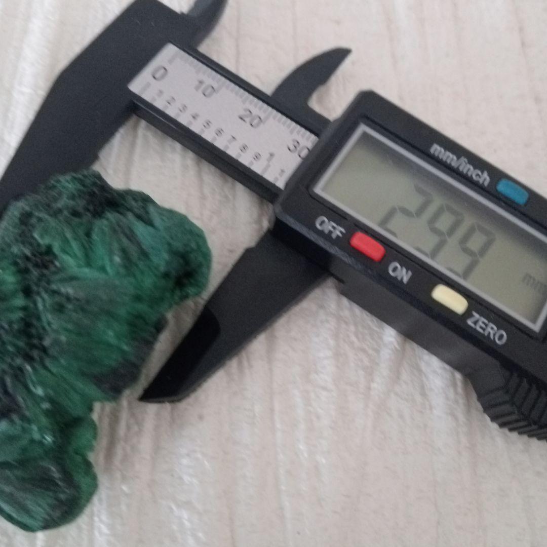 マラカイト　原石