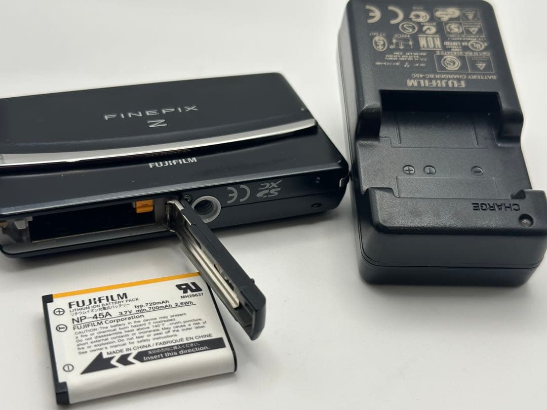 【美品】Fujifilm FinePix Z デジタルカメラ【動作確認済】