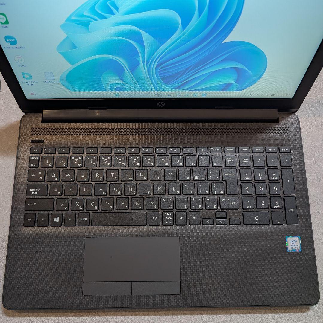 美品 HP 15.6型 i5 第8世代 8G SSD256G DVD Win11