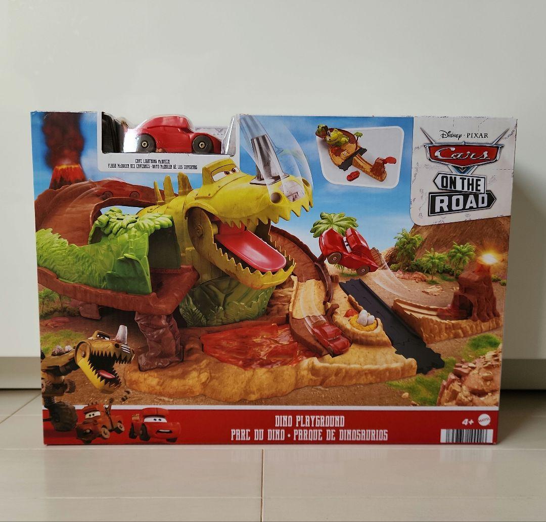 ディズニー カーズ マテル マックイーン おもちゃ 恐竜 プレイセット ミニカー