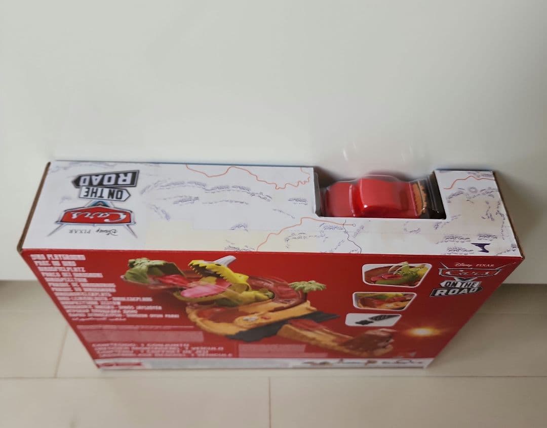 ディズニー カーズ マテル マックイーン おもちゃ 恐竜 プレイセット ミニカー