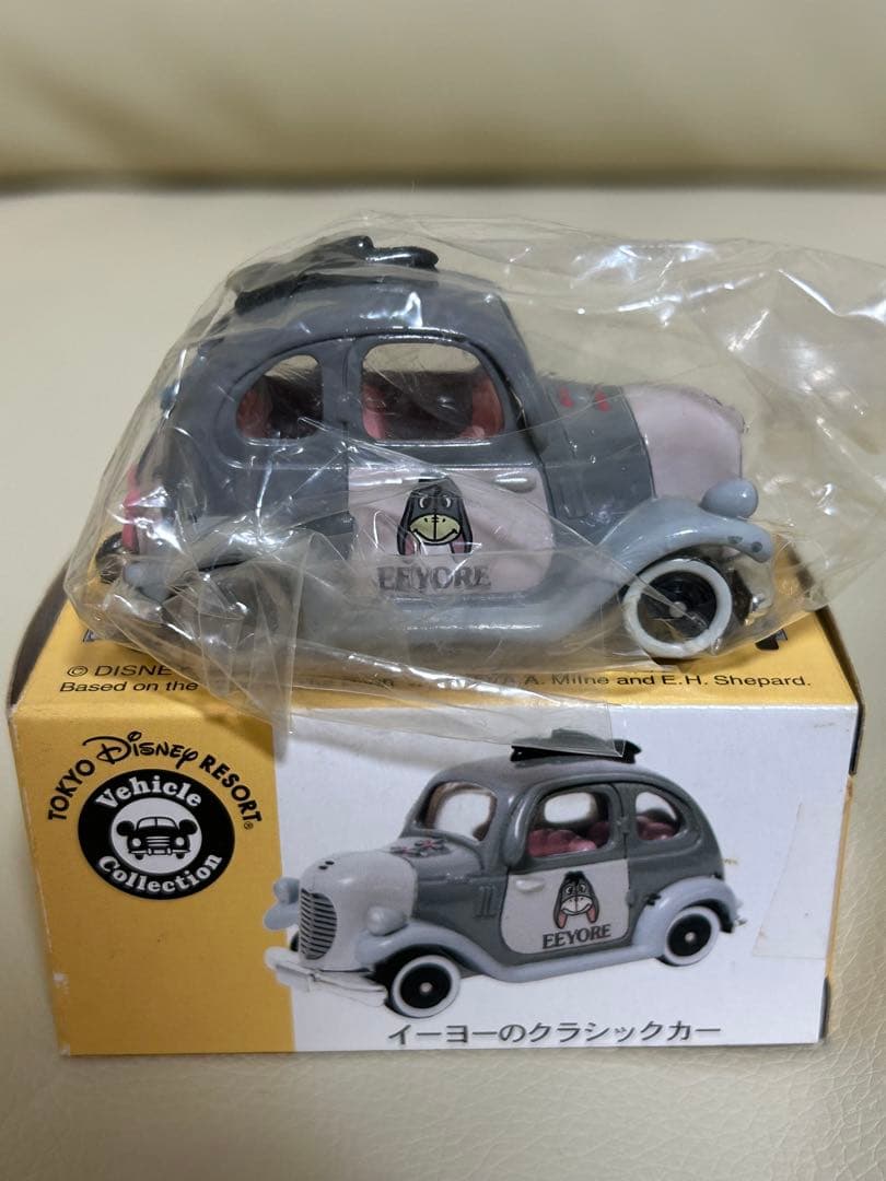 トミカ 東京ディズニーリゾート イーヨーのクラシックカー