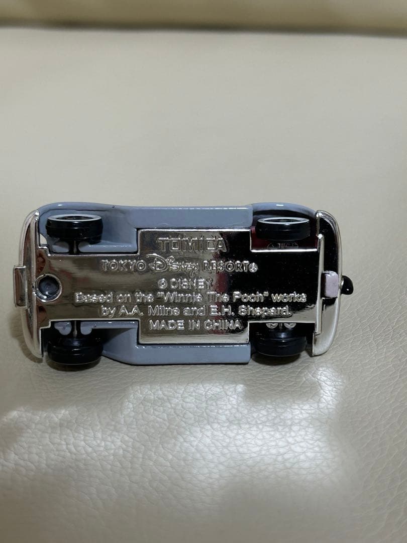 トミカ 東京ディズニーリゾート イーヨーのクラシックカー
