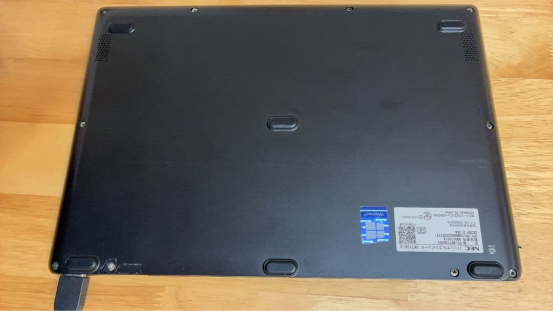 軽量薄型☆NEC VKT12H-3 i5-7Y54 メモリ8GB SSD128