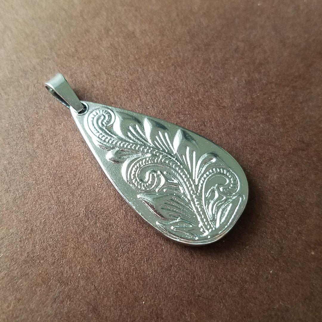 ステンレスチャーム◆ボタニカルフラワーシルバー