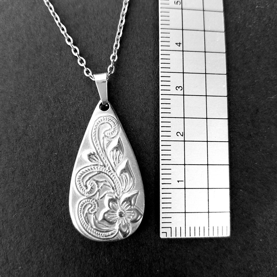 ステンレスチャーム◆ボタニカルフラワーシルバー