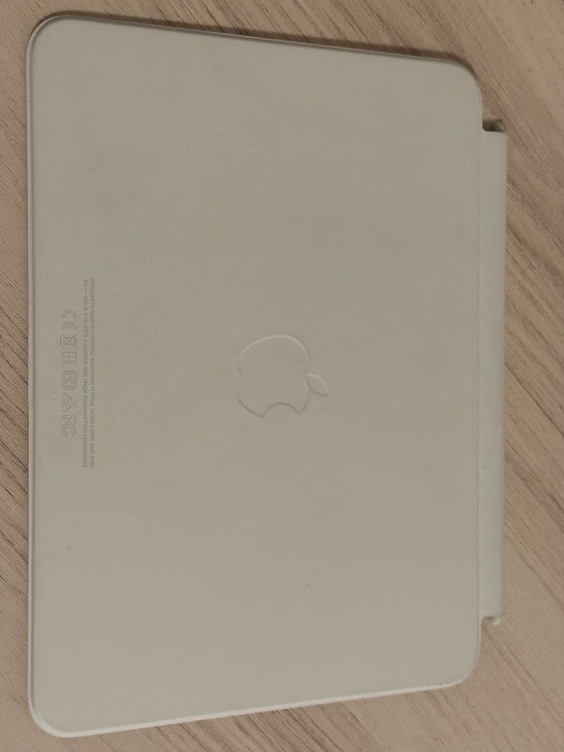 iPad 第10世代 Magic Keyboard Folio