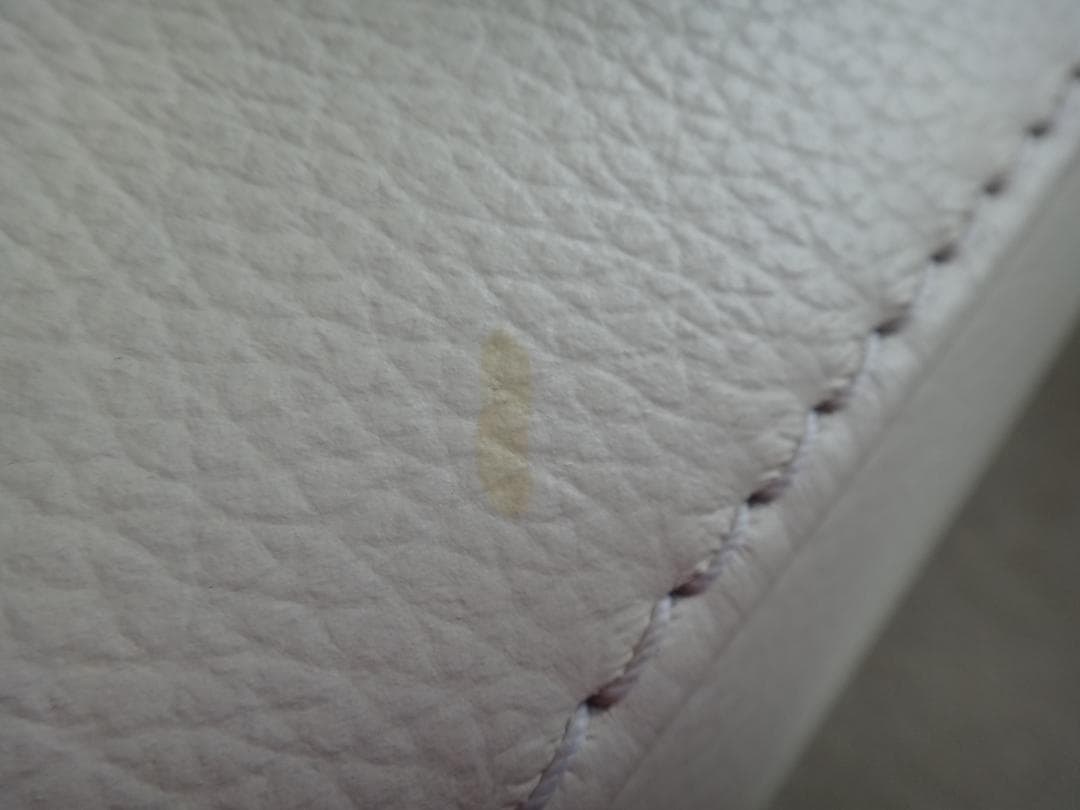 大塚家具 IDC L/S COMFORT 11 革張り 2人掛け 白ソファ