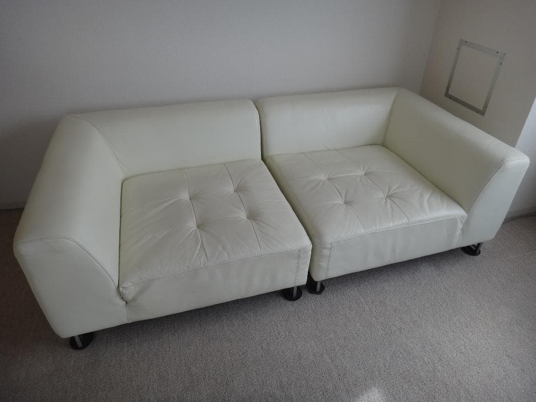 大塚家具 IDC L/S COMFORT 11 革張り 2人掛け 白ソファ