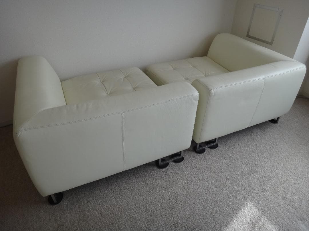 大塚家具 IDC L/S COMFORT 11 革張り 2人掛け 白ソファ