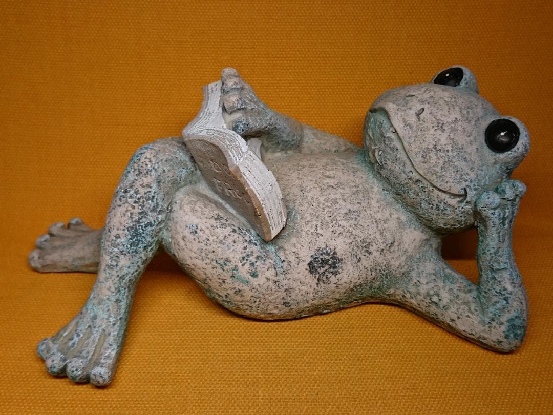 カエル　蛙　人形　彫像　オブジェ　置物　インテリア　工芸品　美術品　A3287