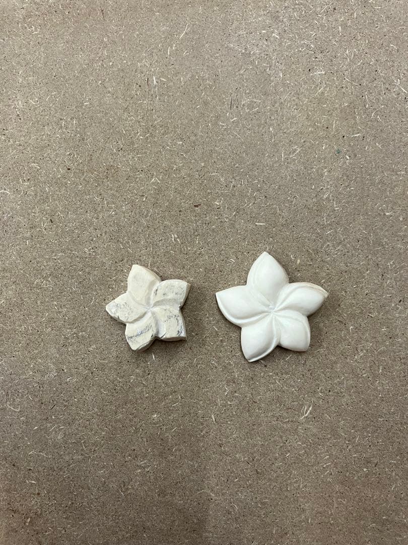 プルメリア製作中　ですが購入も可能