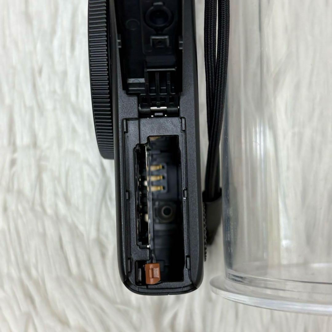 美品　Canon PowerShot S200 PC2033 充電器　動作品
