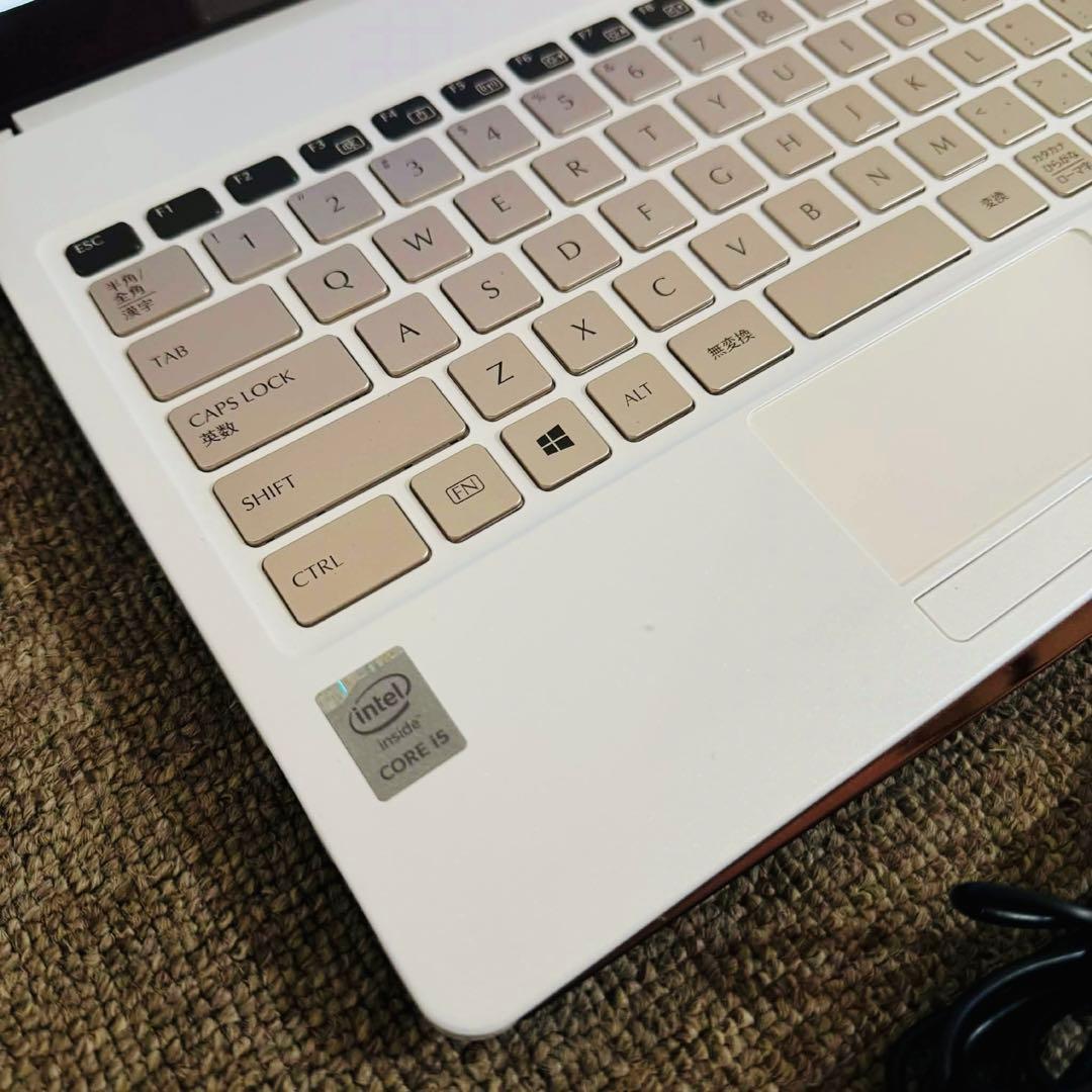 S358 富士通ノートパソコンi5 SSD高速WEBカメラ コンパクトWin11