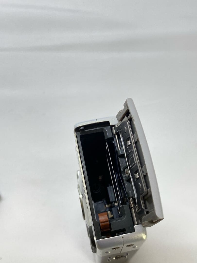 【ケース付】Canon IXY PC1060 コンデジ　ホワイト