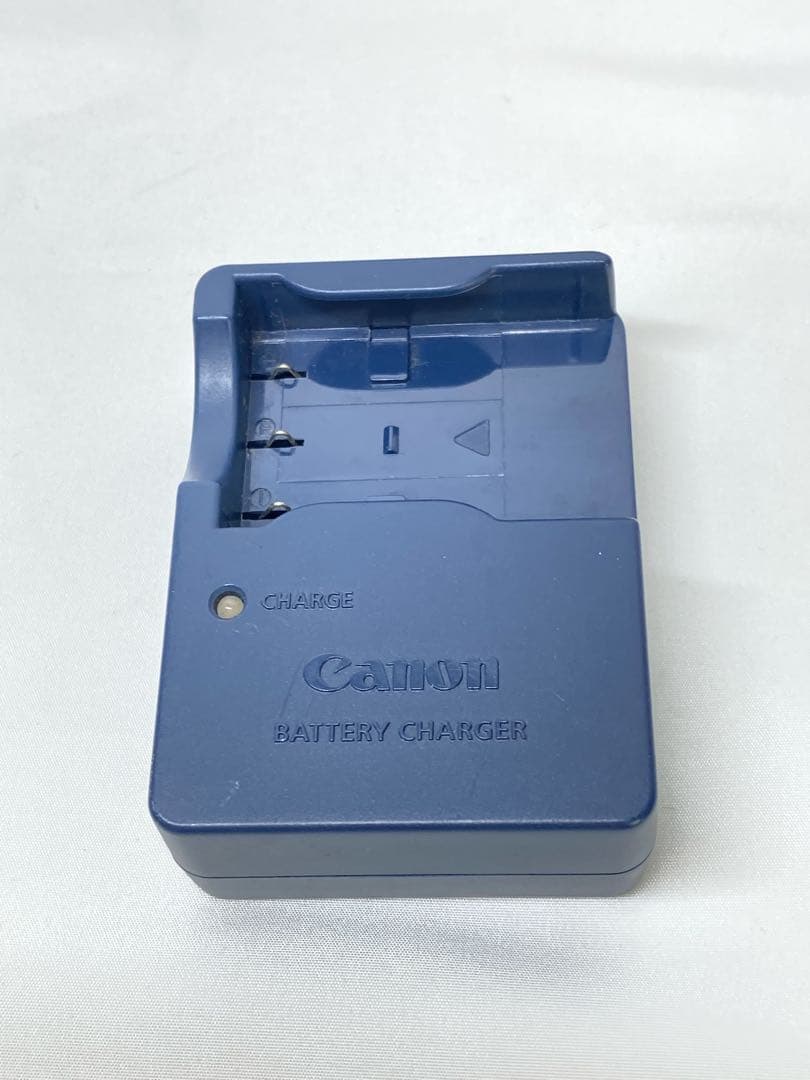 【ケース付】Canon IXY PC1060 コンデジ　ホワイト