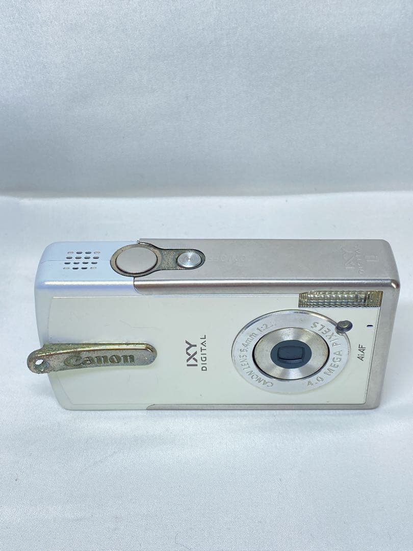 【ケース付】Canon IXY PC1060 コンデジ　ホワイト