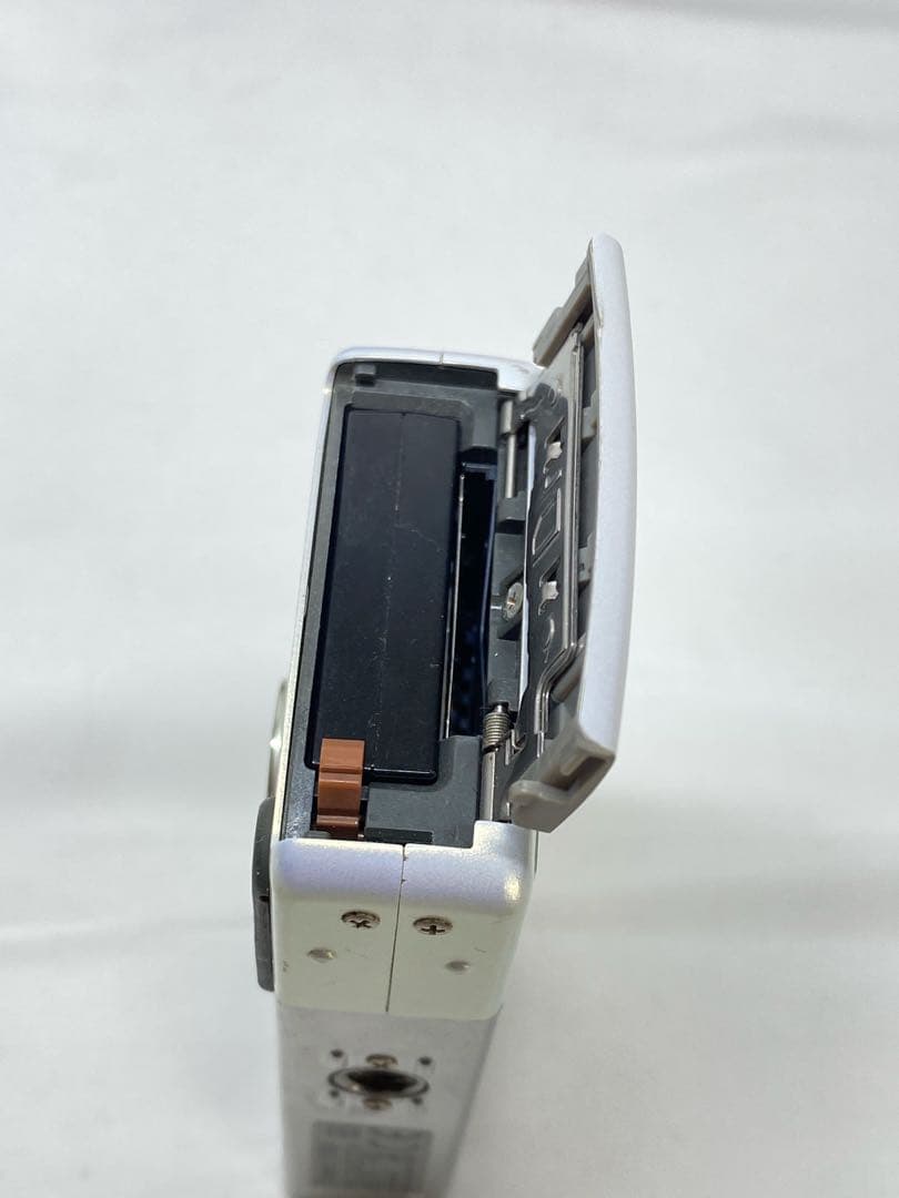 【ケース付】Canon IXY PC1060 コンデジ　ホワイト