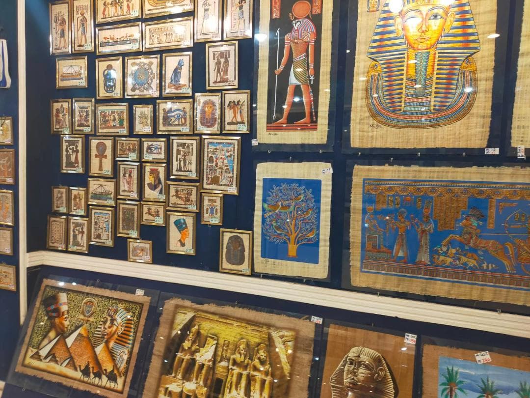 【レア】神秘的♪♪ 黄金のような輝きを放つネフェルティティ ブロンズ像