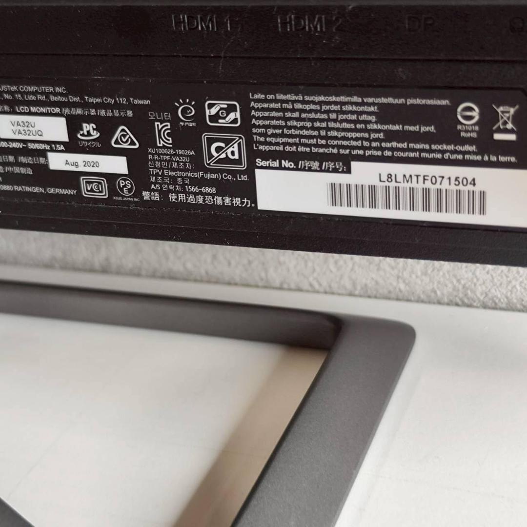 ASUS 31.5インチ 4K ディスプレイ VA32UQ