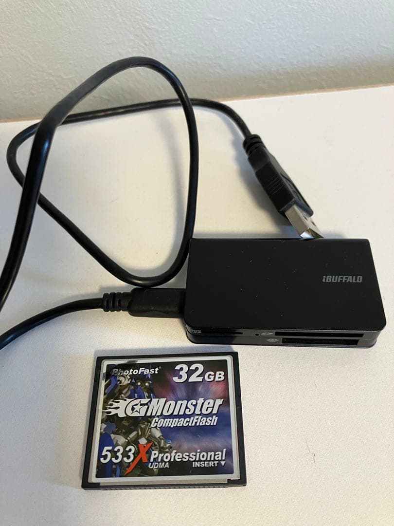 デジタルカメラ Canon EOS 5D Mark II EF 24-105 L IS USM